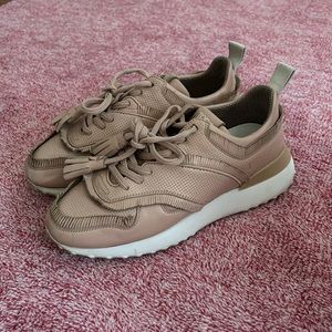 Tod’s tassel sneakers blush